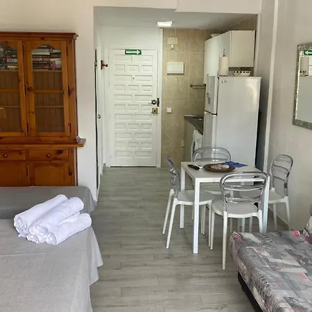 Benal Apartament *
